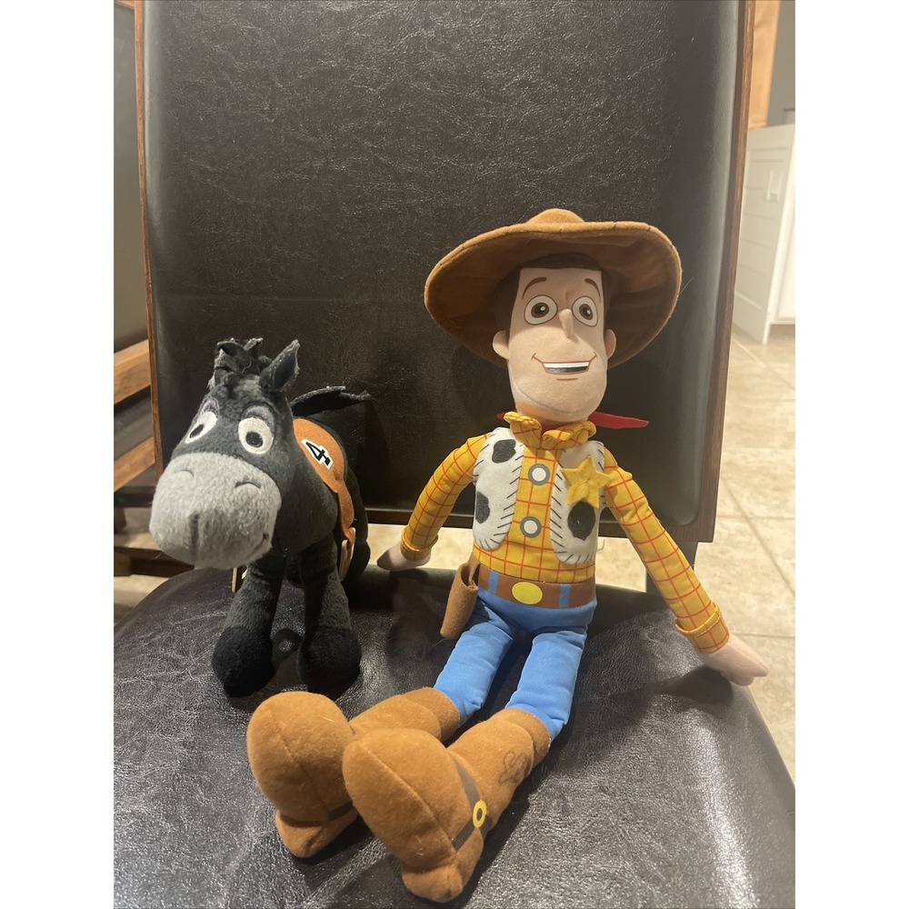 Disney Store Toy Story Sheriff Woody Doll and Bullseye Horse Plush….pre-owned